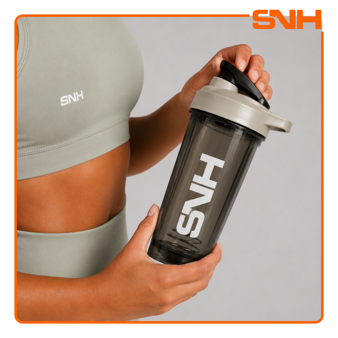 SNH 2.0 Shaker Bottle 750ml in black, BPA-free leak-proof shaker bottle for protein, pre-workout, and daily training use